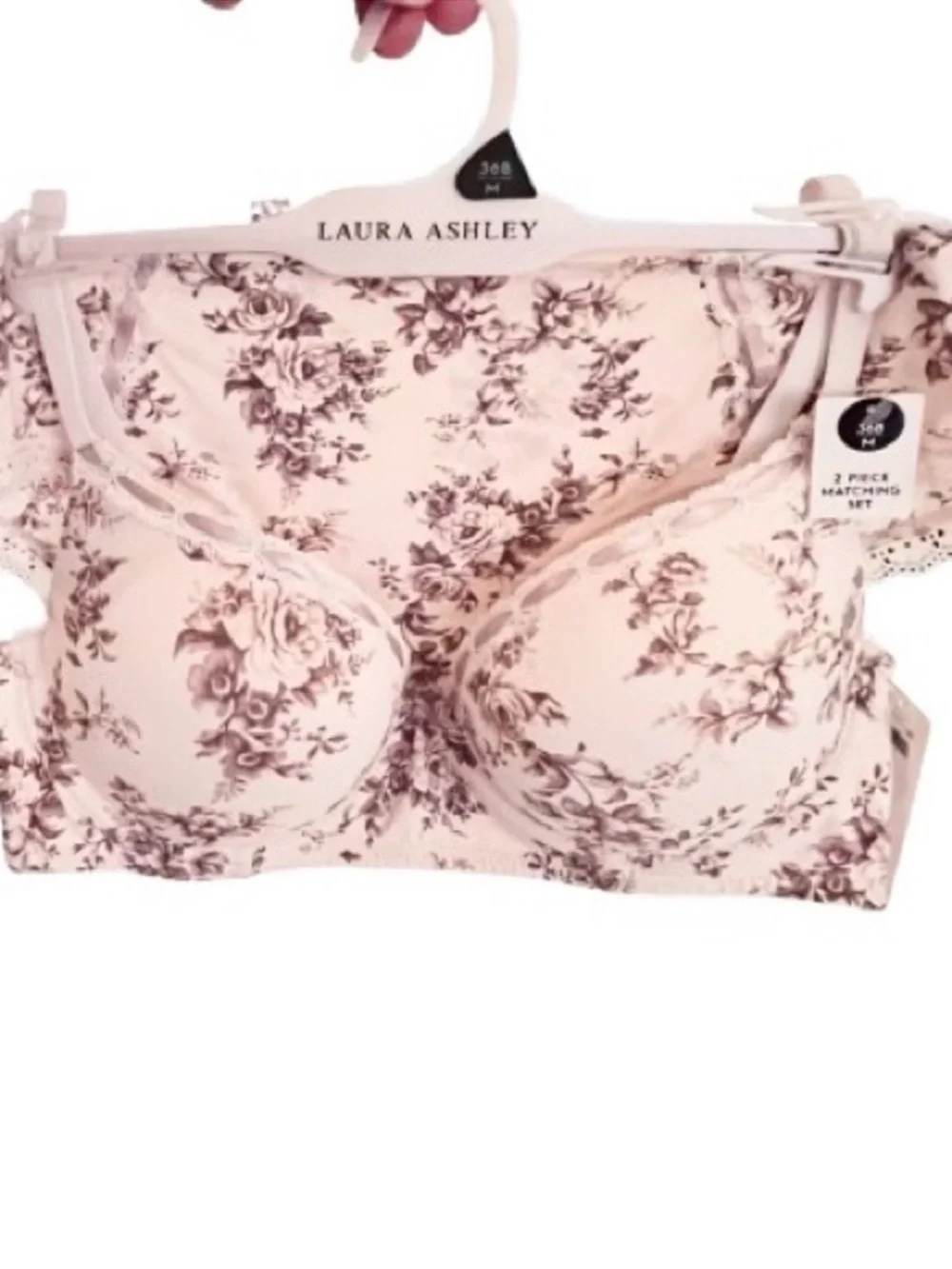 🆕-Laura Ashley- FLORAL PULL THROUGH RIBBON BRA & BIKINI SET. Size: Medium/36B